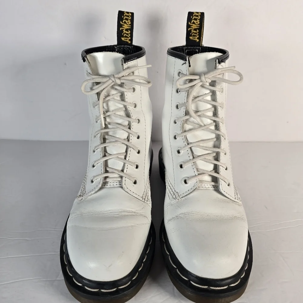 Dr. Martins Girls Vintage 1990s 8-Eye 1460 White Combat Boots Laceup Size 3 Moto
